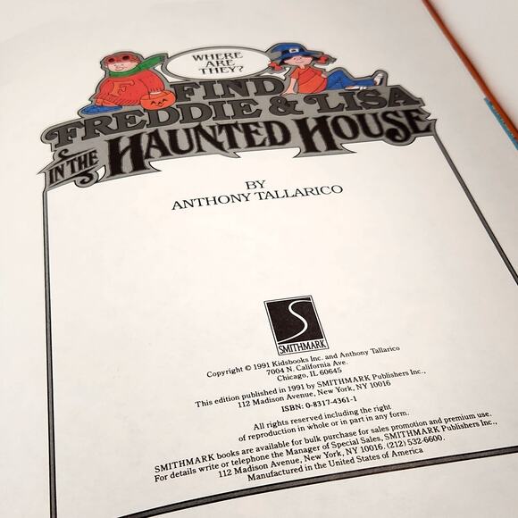 Find Freddie & Lisa in the Haunted House | Vintage 1991 Halloween Search Book - Picture 6 of 10